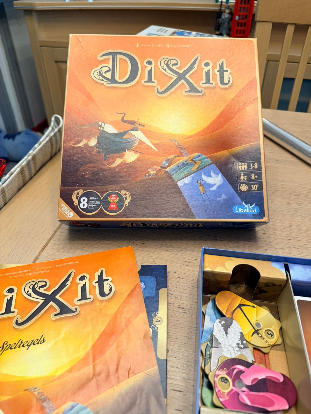 Dixit zgan, Hobby en Vrije tijd, Gezelschapsspellen | Bordspellen, Ophalen of Verzenden, Zo goed als nieuw