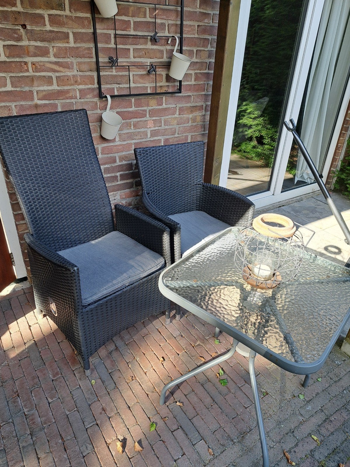 Wicker tuinset met glazen tafel en kussens, Tuin en Terras, Gebruikt, Bijzettafel, Wicker, Tuinset