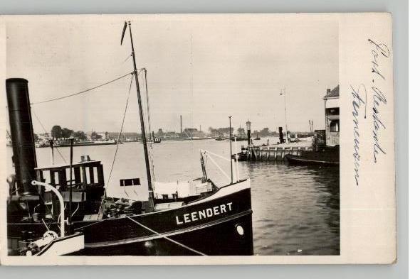 Dordrecht Riviergezicht  sleepboot LEENDERT zegel + st 1950