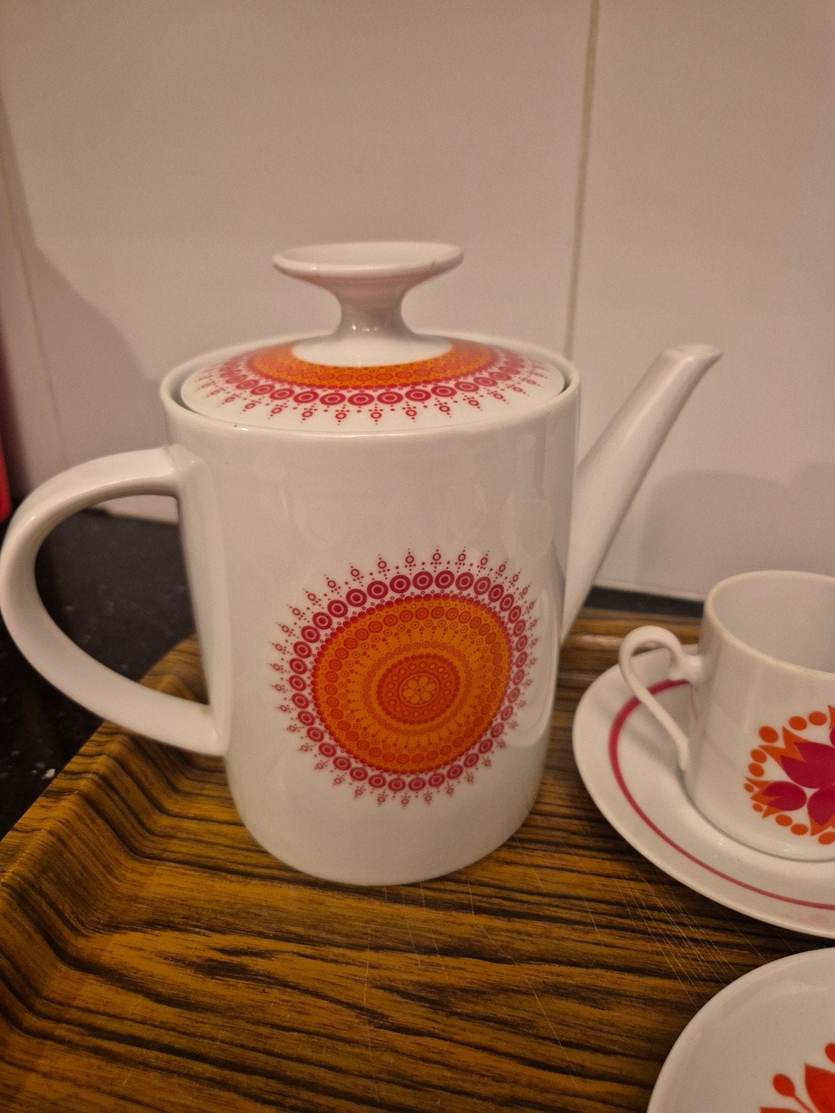 Winterling Bavaria Ibiza Theepot met gemixte kop en schotels, Huis en Inrichting, Ophalen of Verzenden, Zo goed als nieuw, Vintage