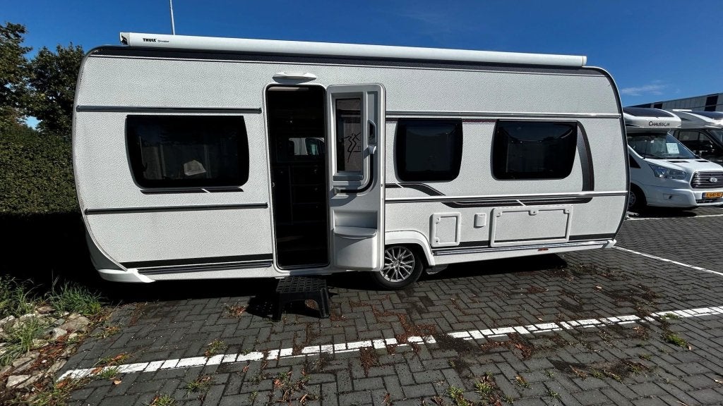 Fendt Tendenza 515 SG Fietsendrager, res. wiel & beu, Caravans en Kamperen, Overige typen, Rondzit, Bedrijf, Kachel