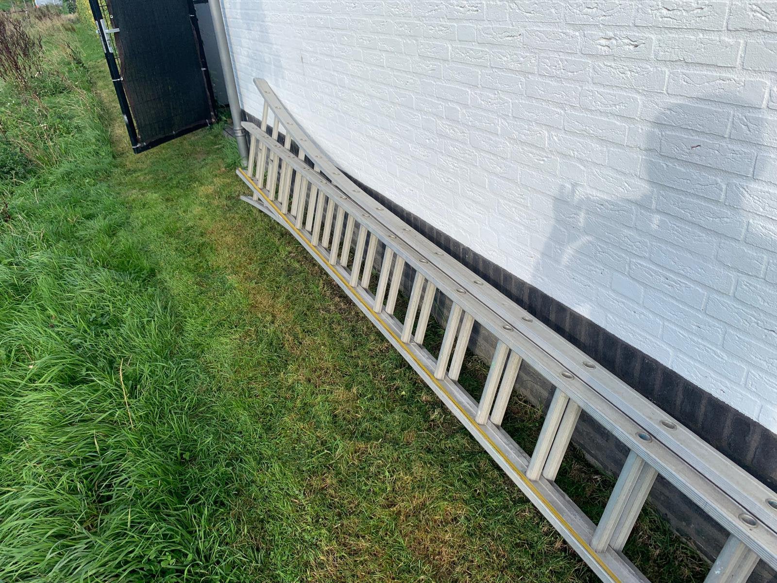 Lange uitschuifbare ladder, Ophalen, Zo goed als nieuw, 4 meter of meer