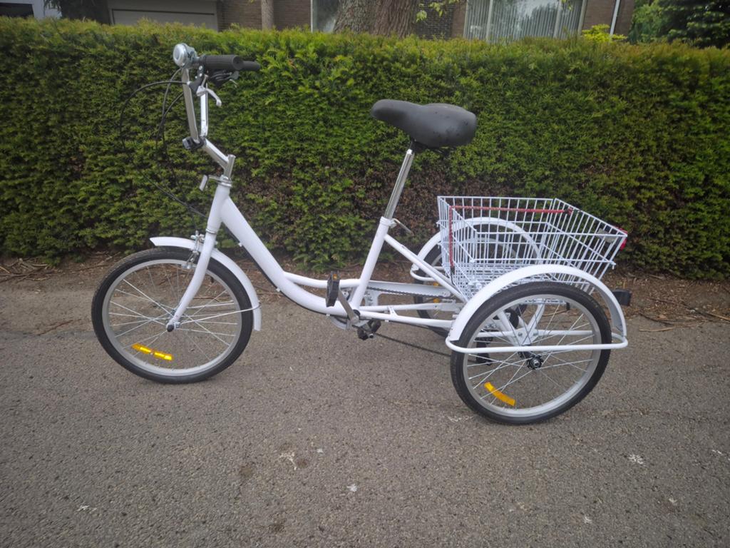 Witte driewieler met mand mindervalide fiets senioren, Ophalen of Verzenden, Nieuw, Velgrem