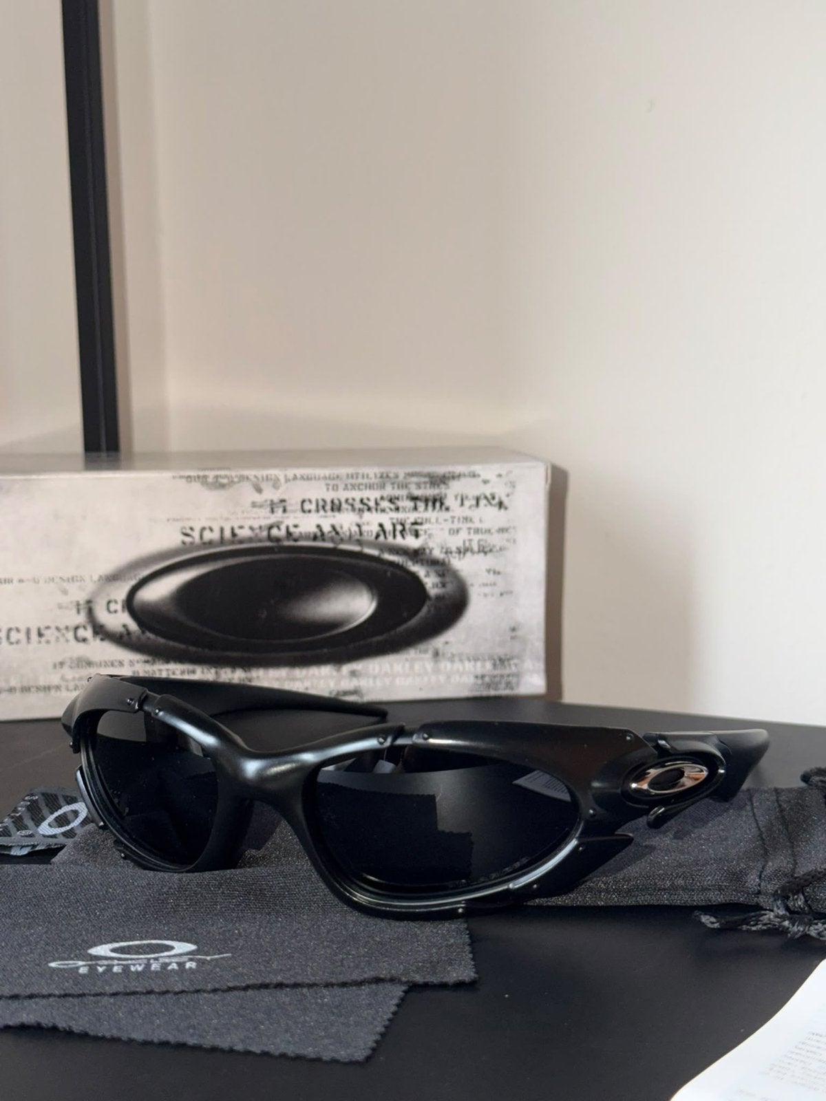 Oakley Plate Black Zonnebril - Zwart, Zonnebril, Zwart, Ophalen of Verzenden, Zo goed als nieuw