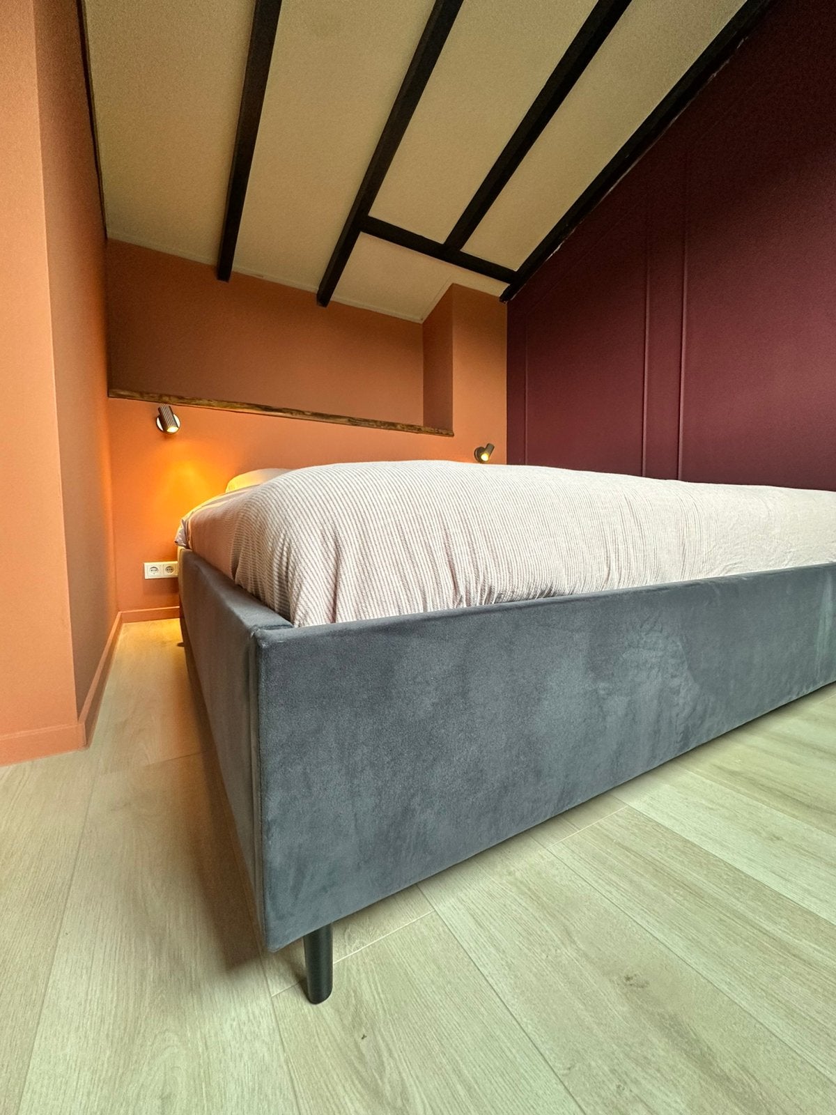 Beter Bed Sapphire Boxspring - Antraciet, Huis en Inrichting, Slaapkamer | Bedden, Ophalen, Tweepersoons, Zo goed als nieuw, 180 cm