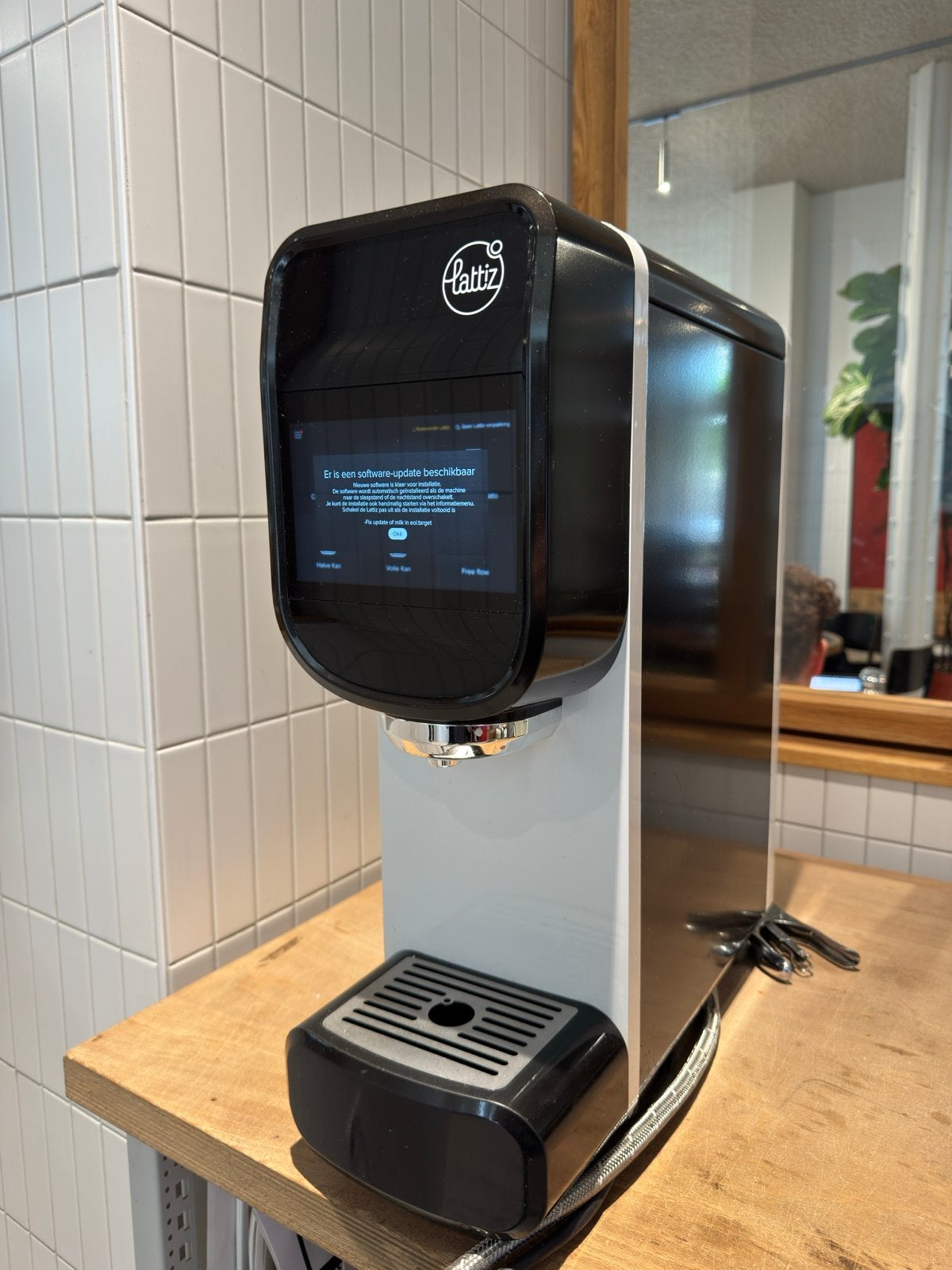 Lattiz 2.0 Melkopschuimer, Ophalen, Zo goed als nieuw, Elektrische melkopschuimer
