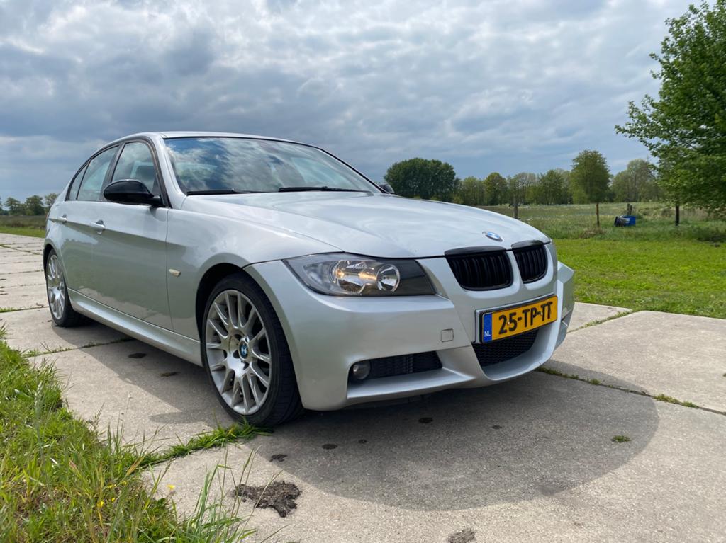 BMW 3-Serie 2.0 320 SI 2007 Grijs, Auto's, BMW, Particulier, 3-Serie, Benzine, E, Sedan, Handgeschakeld, Origineel Nederlands