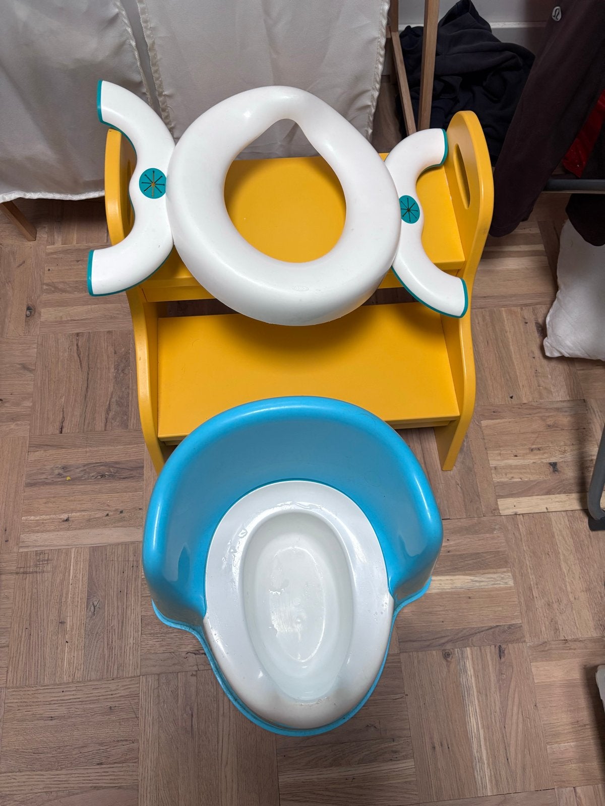 BabyBjörn Potje - zindelijk - wc bril verkleiner en krukje, Ophalen of Verzenden, Gebruikt
