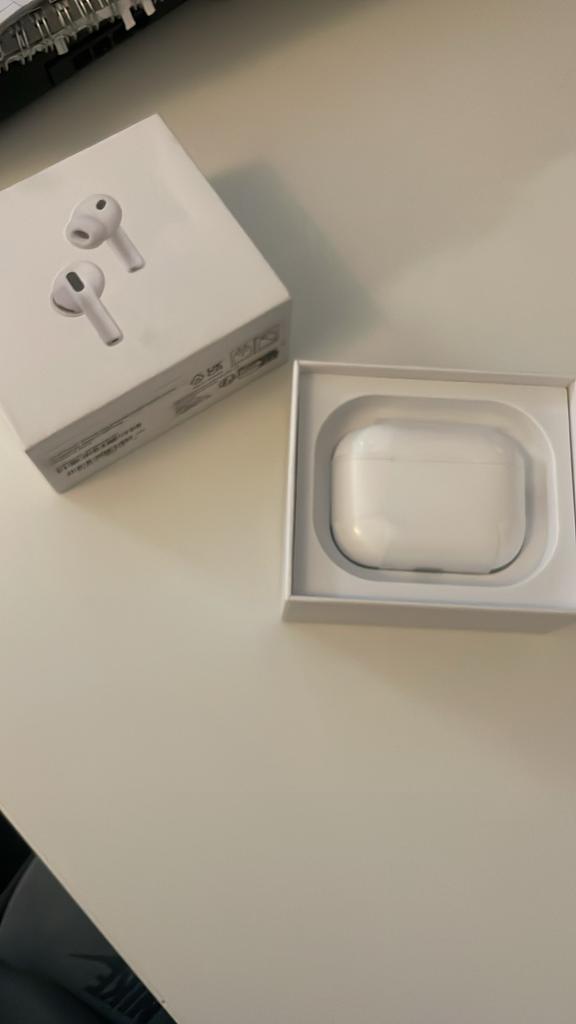 Apple AirPods Pro 3 (Model A3065) - Zo goed als nieuw, Ophalen of Verzenden, Zo goed als nieuw