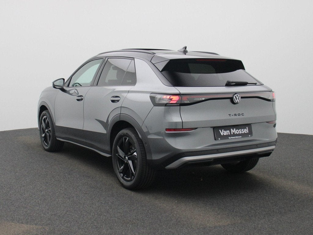 Volkswagen T-Roc 1.5 eTsi Style First Edition | DEMO | PANOR, Auto's, 12 maanden, 730 kg, 1498 cc, Euro 6