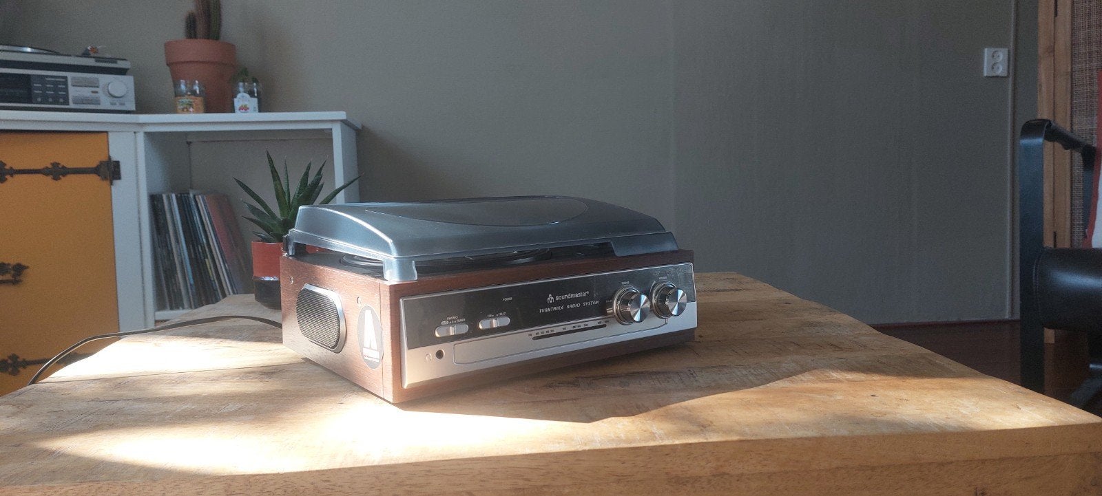 Soundmaster PL186H Platenspeler en Radio, Ophalen of Verzenden, Zo goed als nieuw, Platenspeler, Overige merken