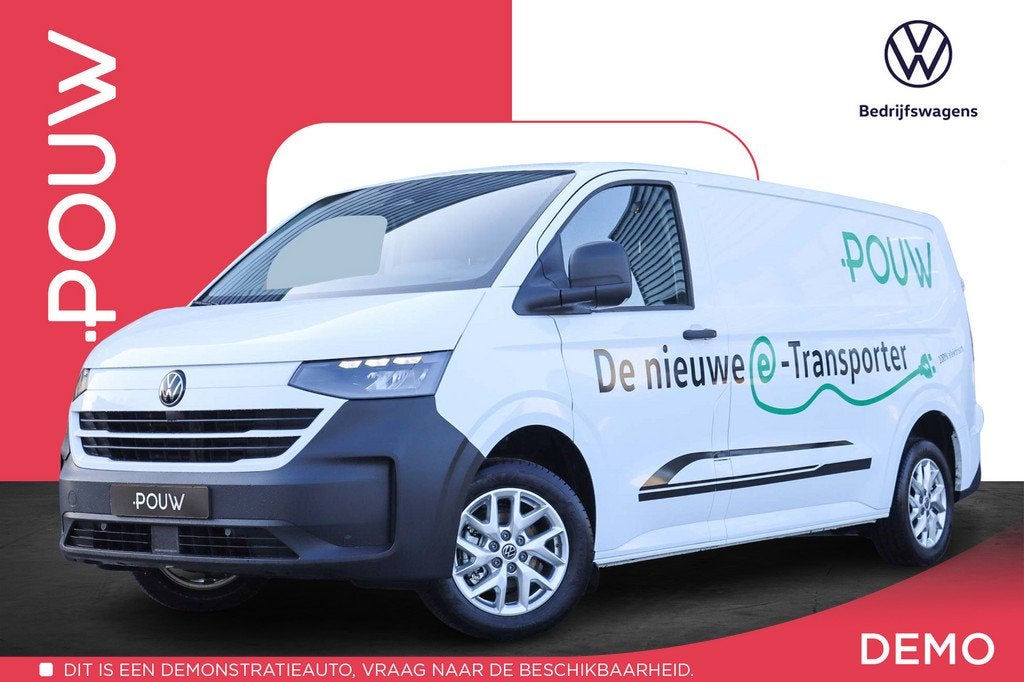 Volkswagen e-Transporter 34 136pk L2H1 Life 64 kWh | Trekhaa, Automaat, 12 maanden, 326 km, Zwart