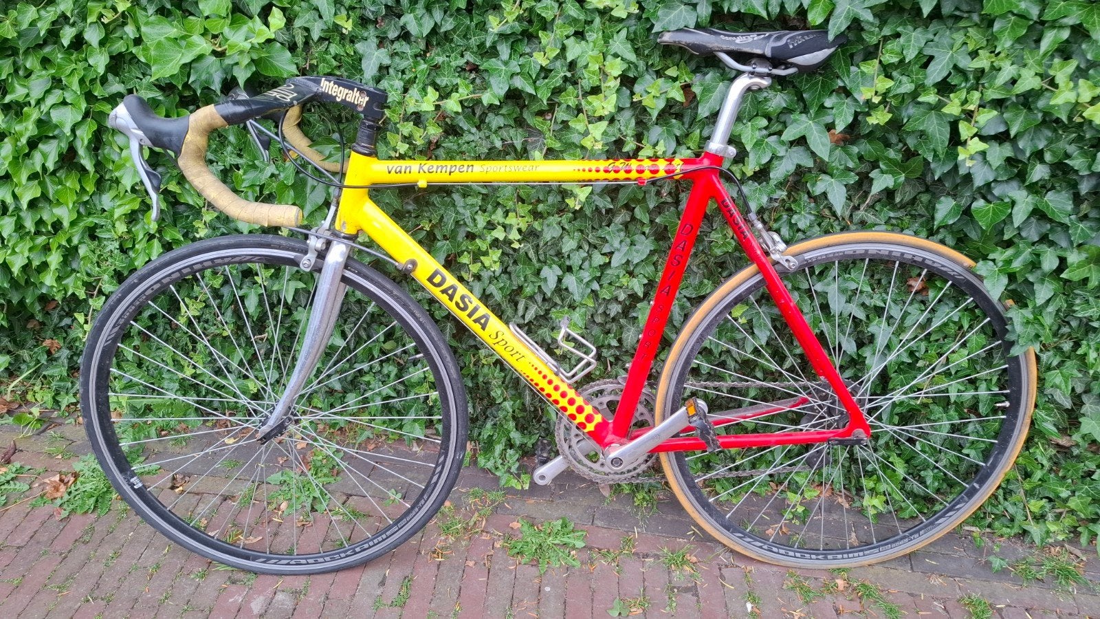 Racefiets voor onderdelen, balhoofd is gescheurd, Fietsen en Brommers, Fietsen | Racefietsen, Gebruikt, 26 inch, 10 tot 15 versnellingen