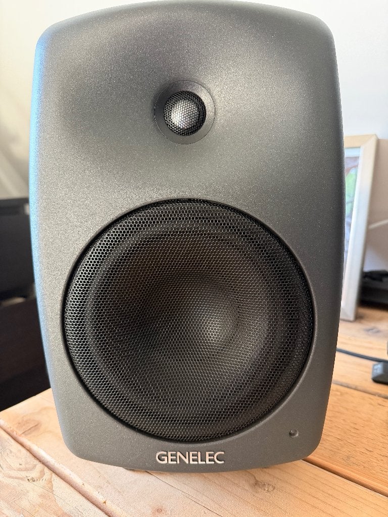 Genelec 8040 BPM studiomonitor 2 stuks + Apogee Duet 2, Studiomonitor, Zo goed als nieuw, 60 tot 120 watt, Ophalen