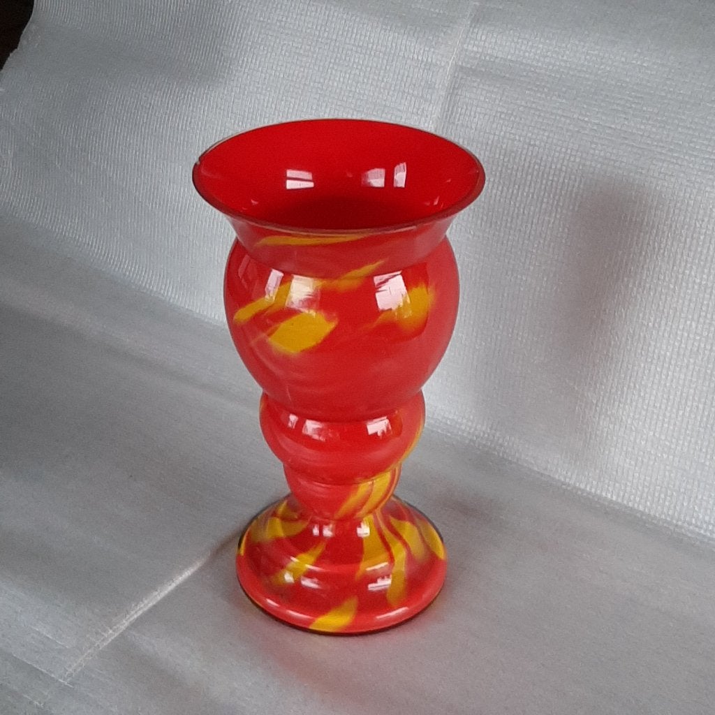 Glazen vaas rood / geel Murano (?), Ophalen