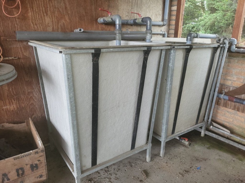 2 stuks polyester watervat met draagconstructie, Tuin en Terras, 150 liter of meer, Ophalen, Gebruikt, Kunststof