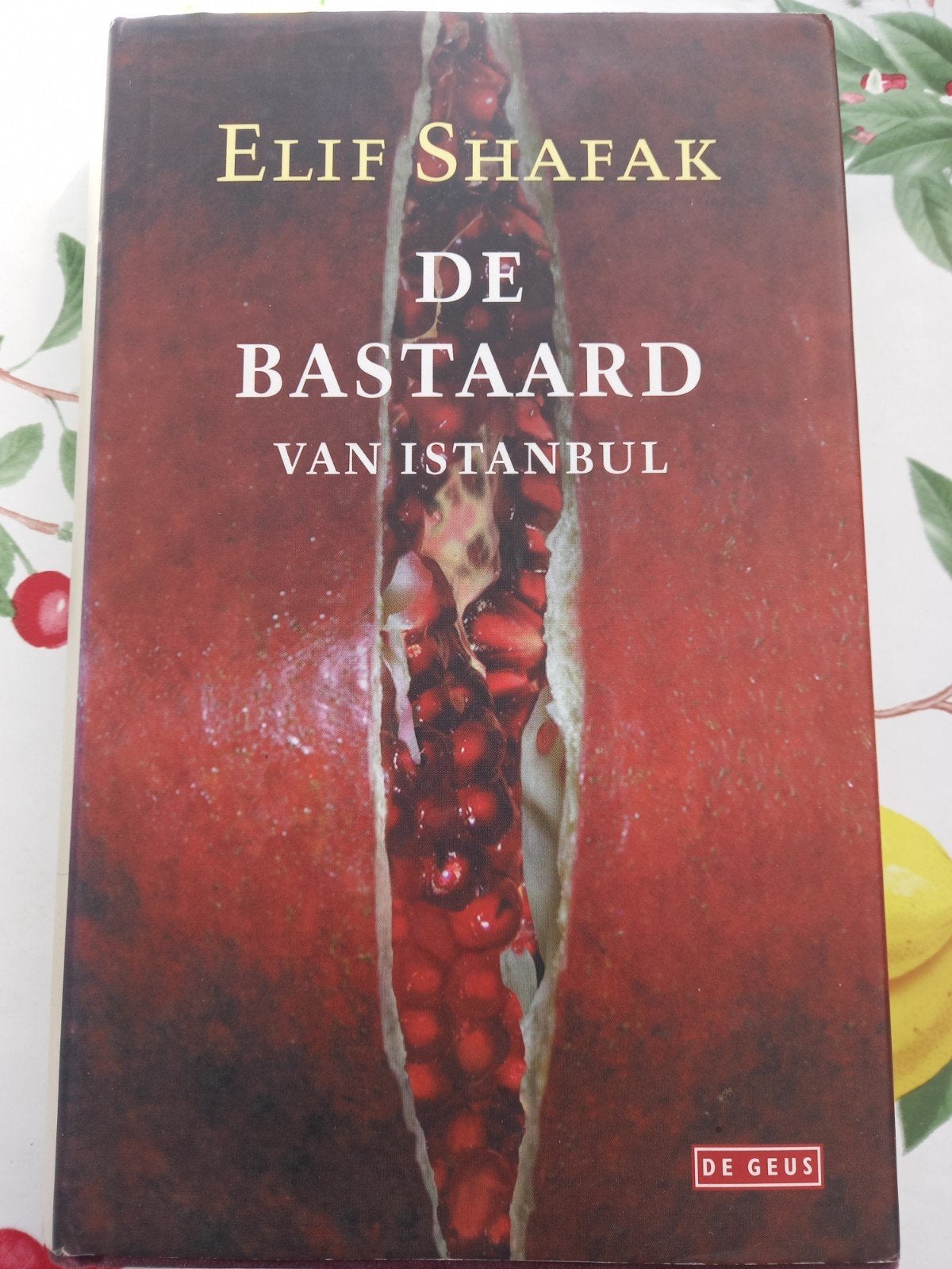 E. Shafak - De bastaard van Istanbul m4, Gelezen, Europa overig, E. Shafak, Ophalen of Verzenden