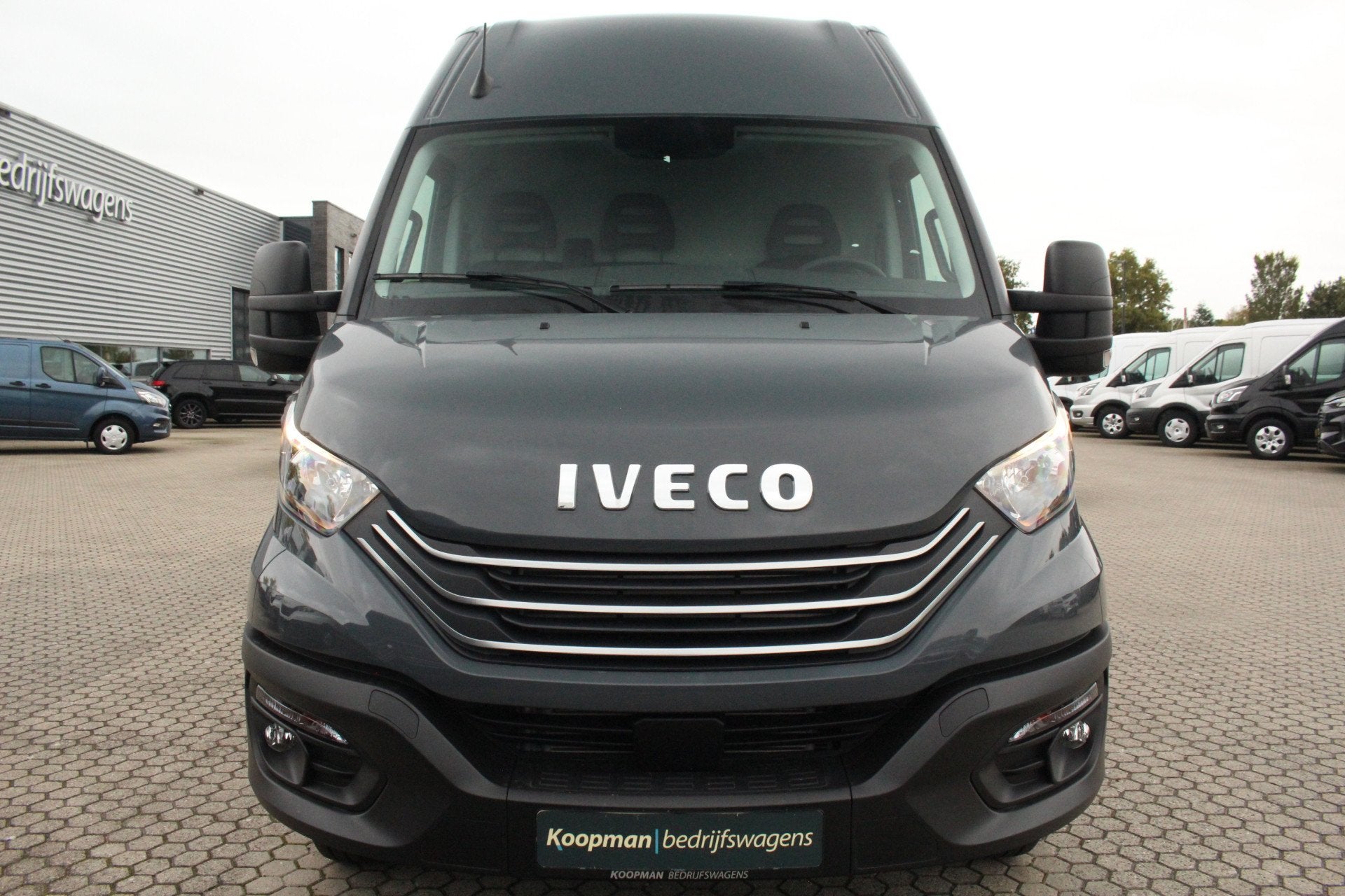 Iveco Daily 35C18V 3.0 180pk 410L L4H2 Dubbellucht | Automaa, Automaat, Achterwielaandrijving, 4 cilinders, Iveco