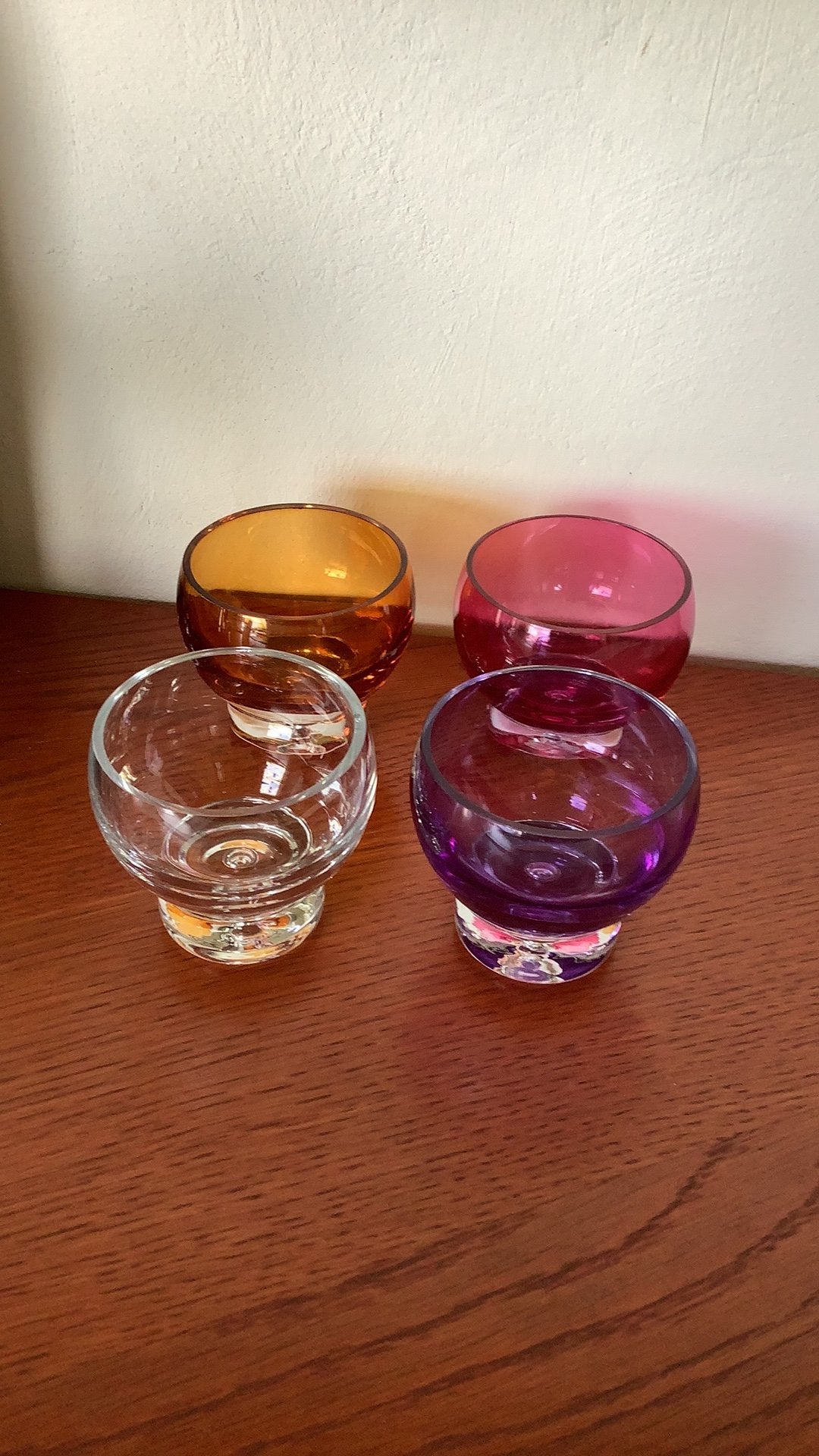Vier vintage glazen, Antiek en Kunst, Antiek | Glas en Kristal, Ophalen of Verzenden