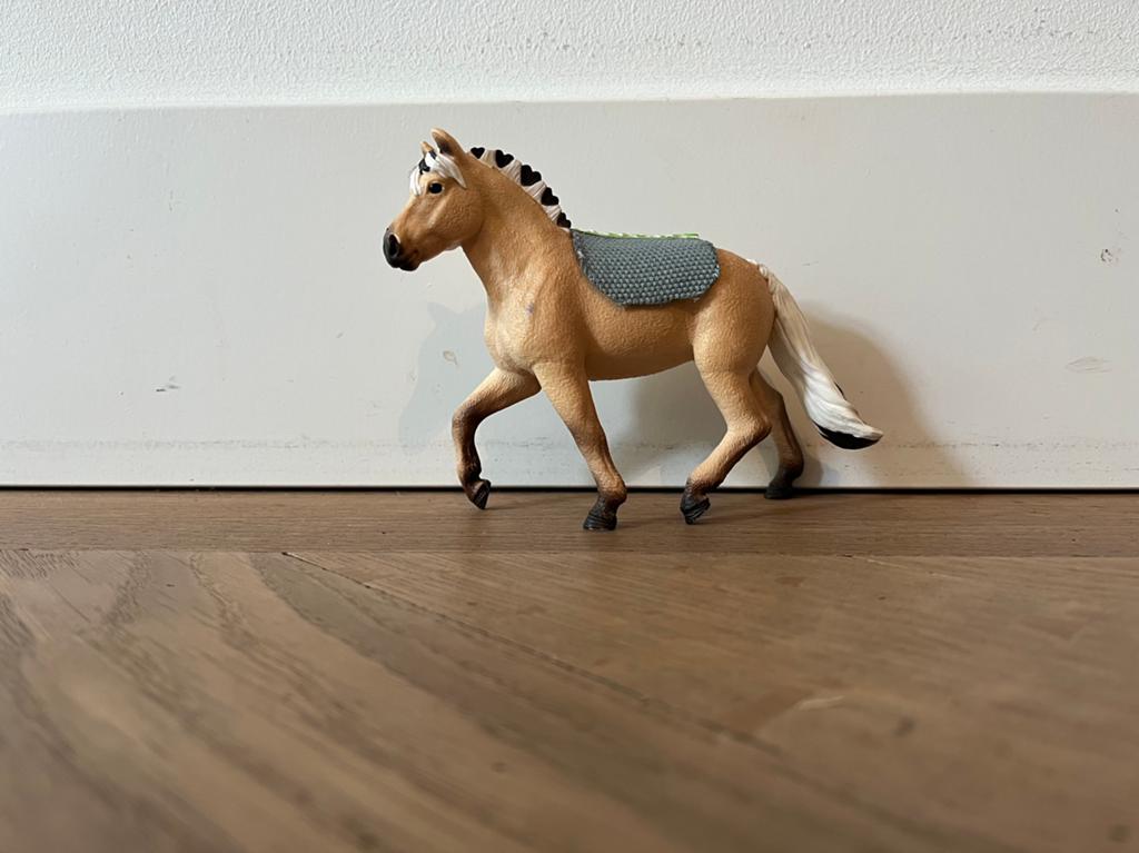Schleich dekje ZONDER PAARD, Ophalen of Verzenden, Zo goed als nieuw, Paard, Beeldje of Figuurtje