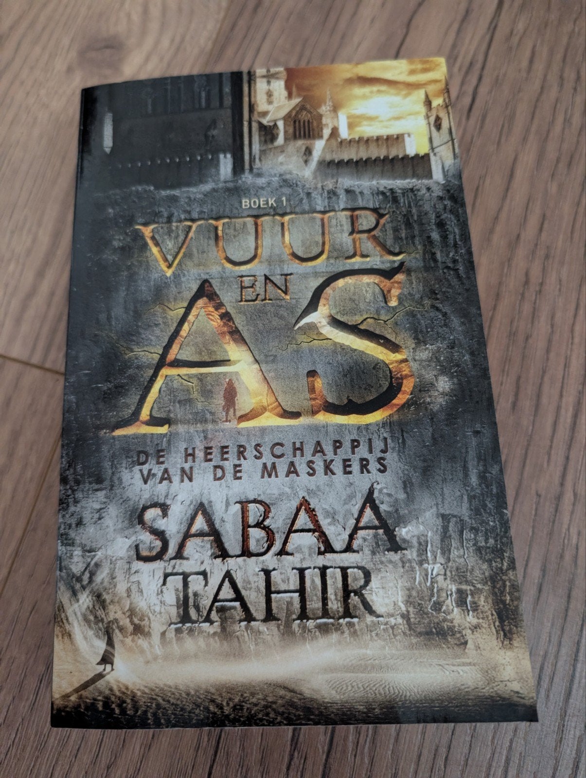 Vuur en As - Sabaa Tahir (Boek 1), Boeken, Ophalen of Verzenden