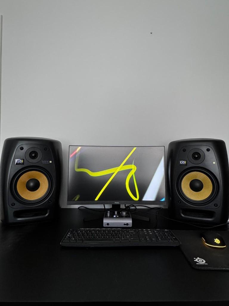 KRK VXT8