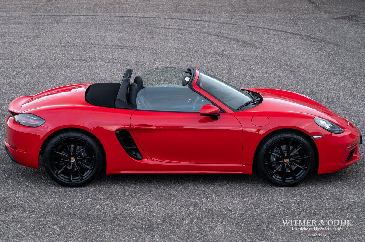 Porsche 718 Boxster 2.0 55.000km NL-auto (bj 2016), Auto's, Automaat, Achterwielaandrijving, Gebruikt, Zwart