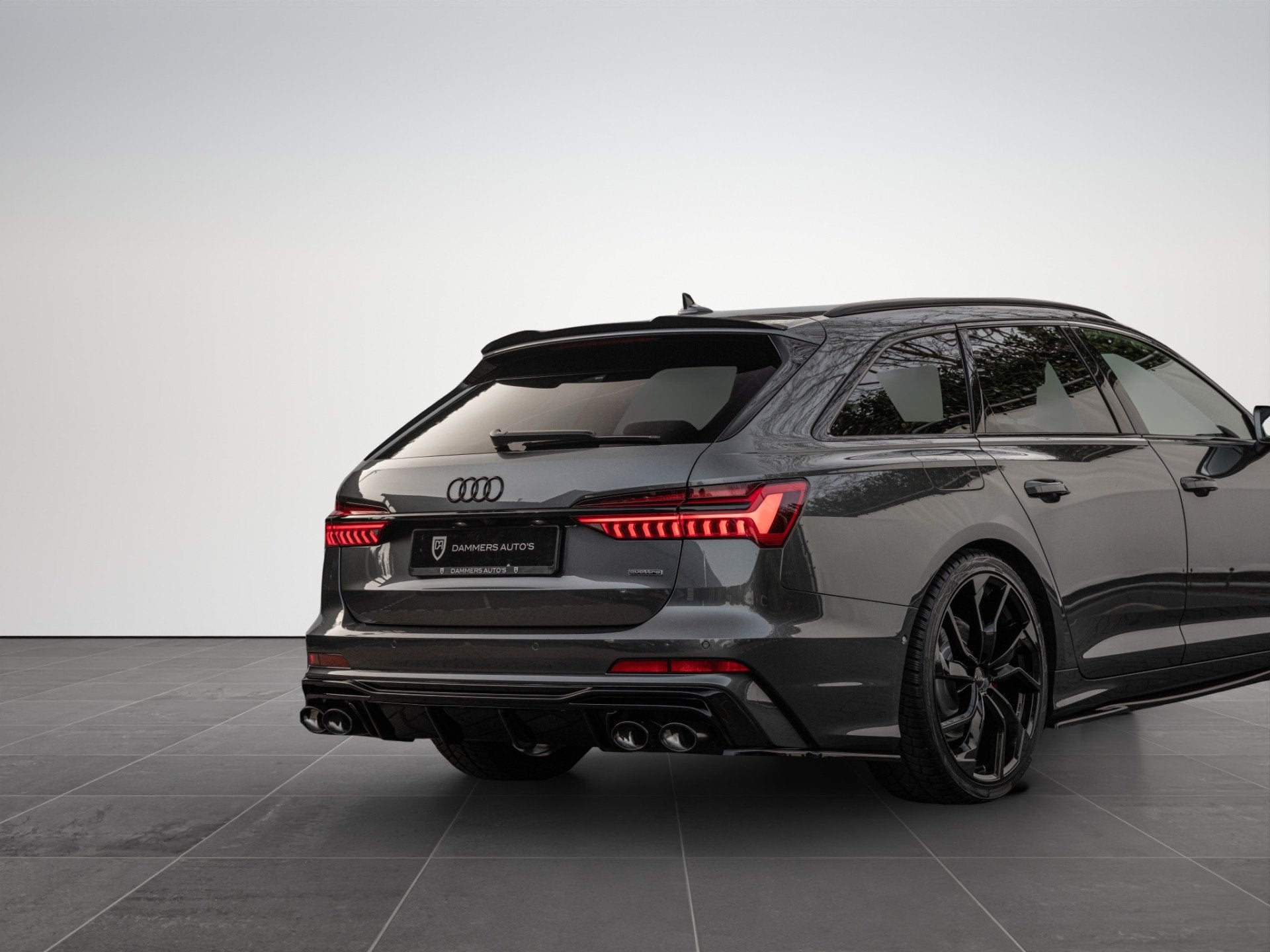 Foto 32 van Audi A6 Avant 55 TFSI Quattro 340pk S-line Luchtv. HD-Matrix
