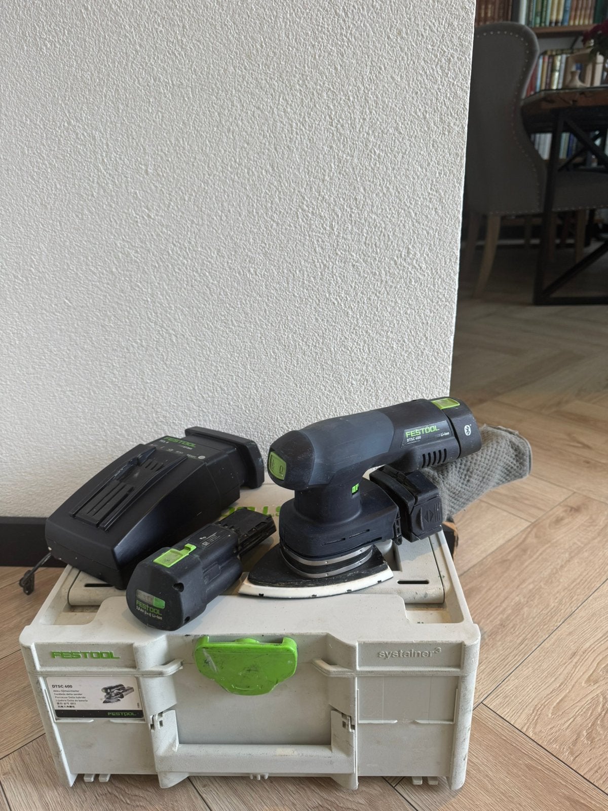 Festool  DTSC 400 3,0 I-Plus Accu-deltaschuurmachine, Ophalen, Zo goed als nieuw, Minder dan 600 watt, Vlakschuurmachine