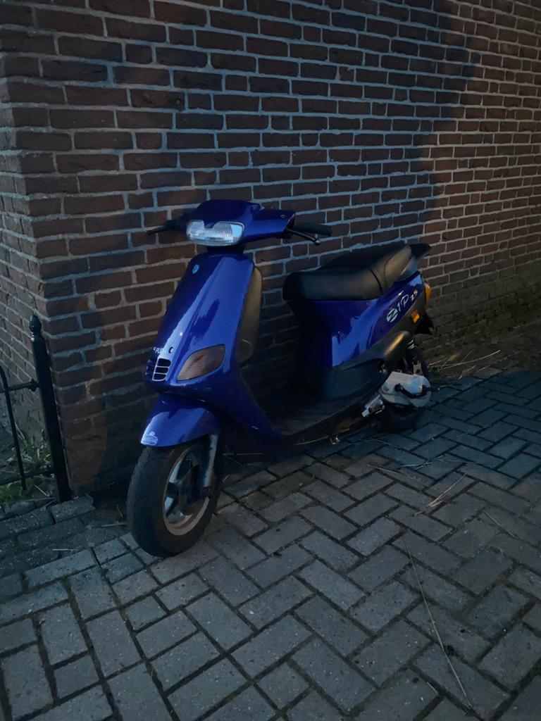 Piaggio zip type 3, Fietsen en Brommers, Scooters | Piaggio, Zo goed als nieuw, Zip, Tweetakt, Ophalen