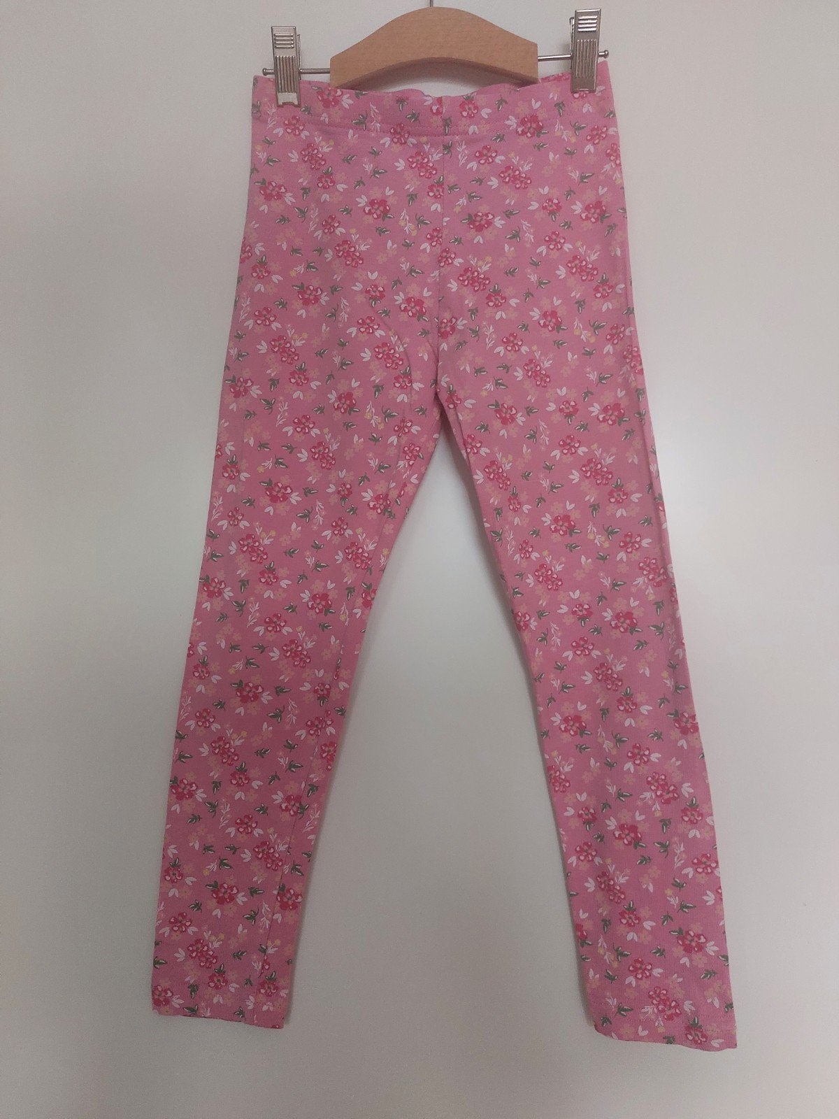 Mooie legging maat 128 z.g.a.n., Kinderen en Baby's, Kinderkleding | Maat 128, Broek, Meisje, Ophalen of Verzenden, Zo goed als nieuw