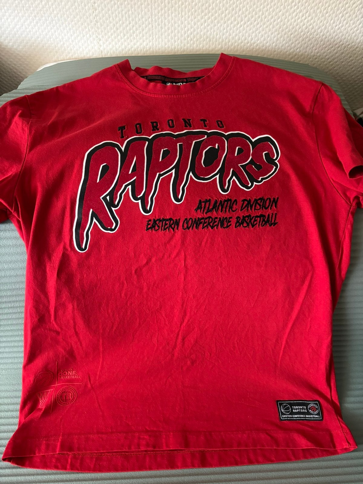 Te koop: NBA Toronto Raptors shirt, Ophalen of Verzenden, Zo goed als nieuw, Maat 46 (S) of kleiner, Rood