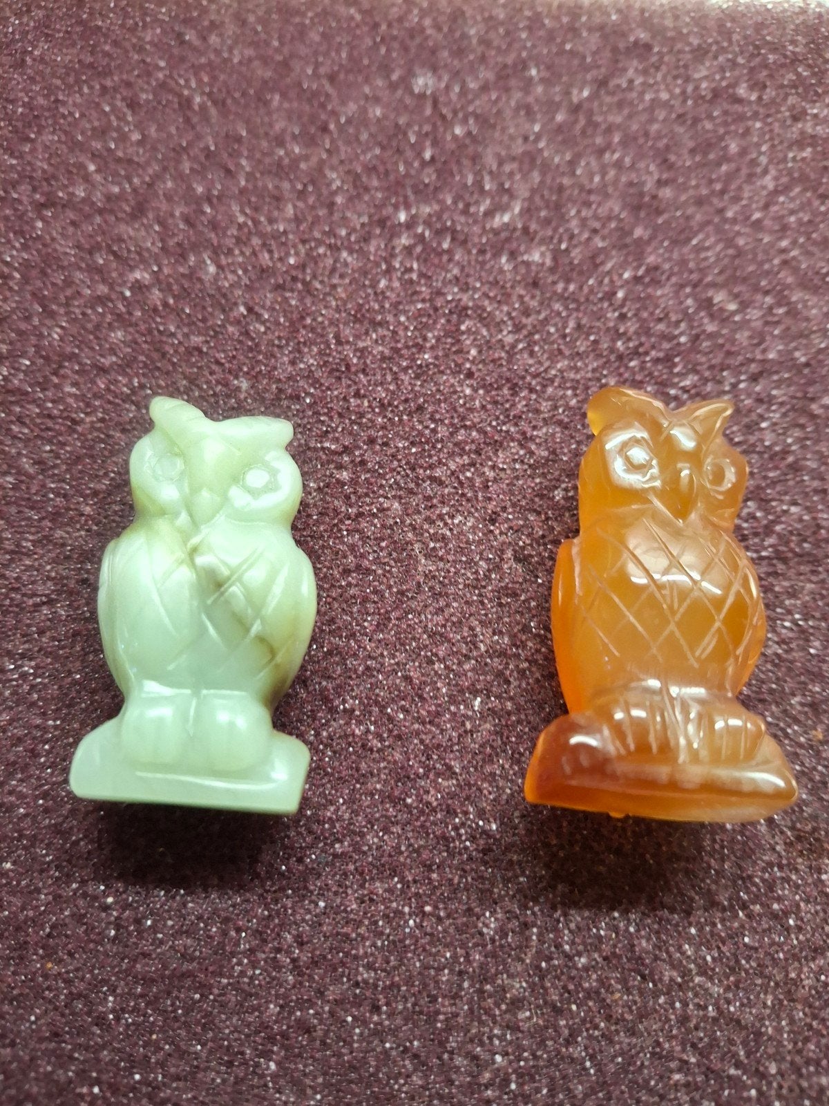 2 uiltjes carneool  en jade, Ophalen