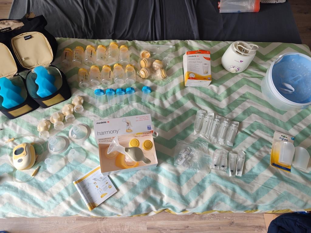 Medela Freestyle & Harmony kolf, kolfschilden, flesjes e.d., Kinderen en Baby's, Babyvoeding en Toebehoren, Ophalen of Verzenden