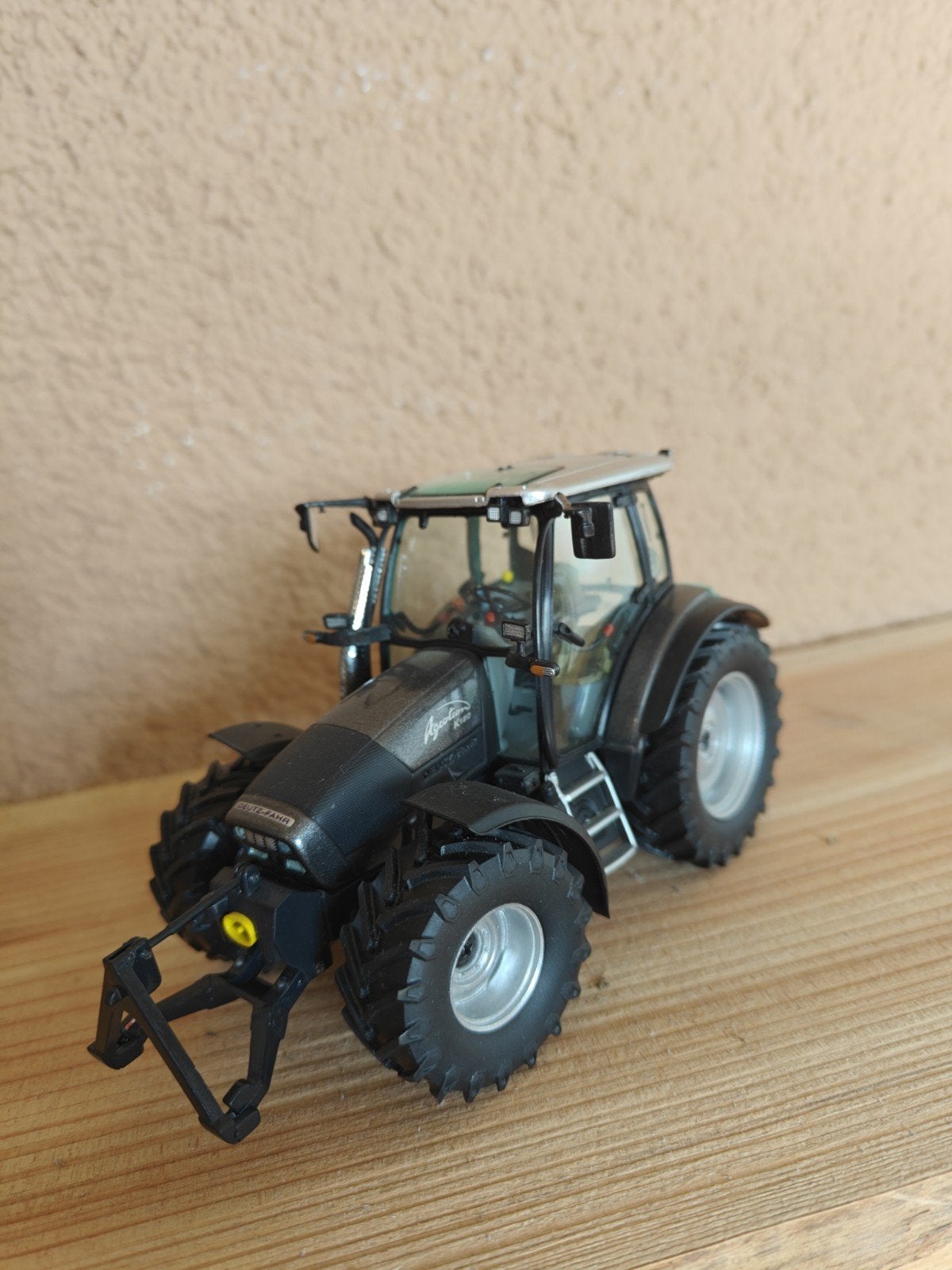 Deutz Fahr Agrotron X720 Limited Edition schaalmodel, Hobby en Vrije tijd, Ophalen of Verzenden, Zo goed als nieuw, Overige typen