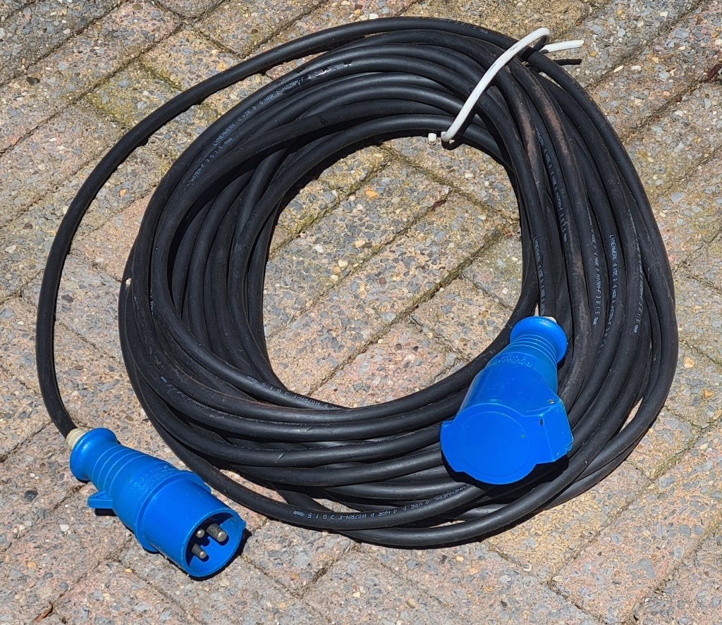 20 meter CEE verlengkabel, Ophalen, Zo goed als nieuw