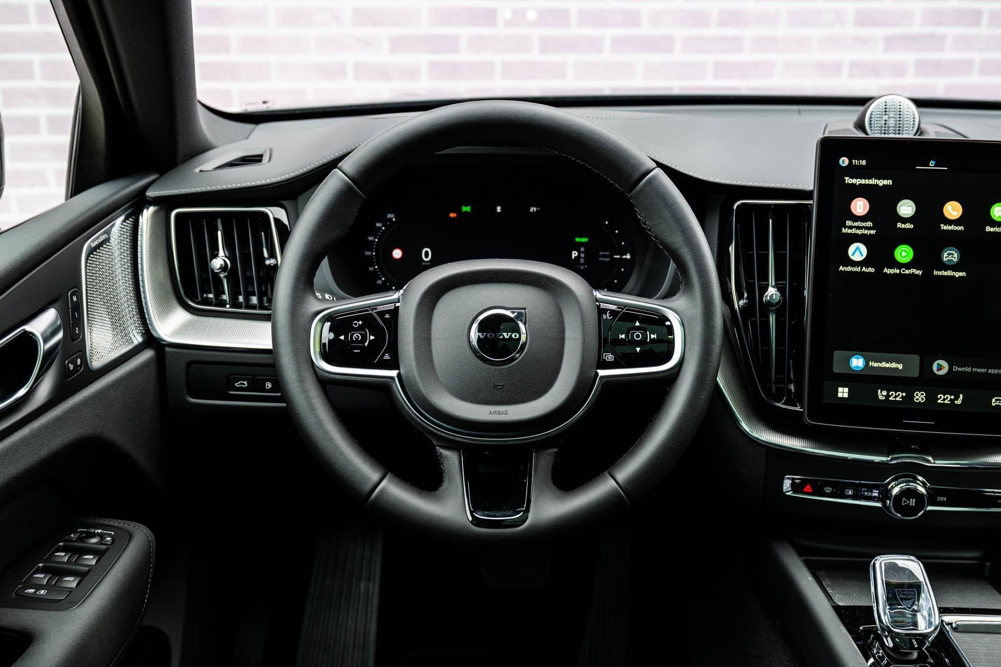 Volvo XC60 T8 Plug-in hybrid AWD Ultra Dark Exec. Ed. | Goog, Auto's, Volvo, Automaat, Gebruikt, Euro 6, 4 cilinders