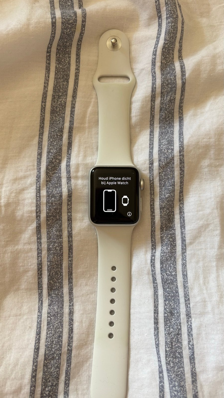 Apple Watch Series 3, 38mm met lader en extra bandjes, Gebruikt, Hartslag, IOS, Ophalen of Verzenden