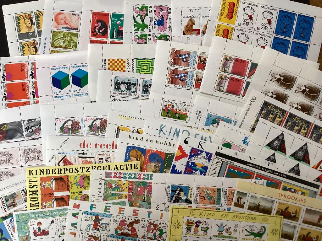 1965-2000, 36 verschillende blokjes kinderzegels, Verzenden, Na 1940, Postfris