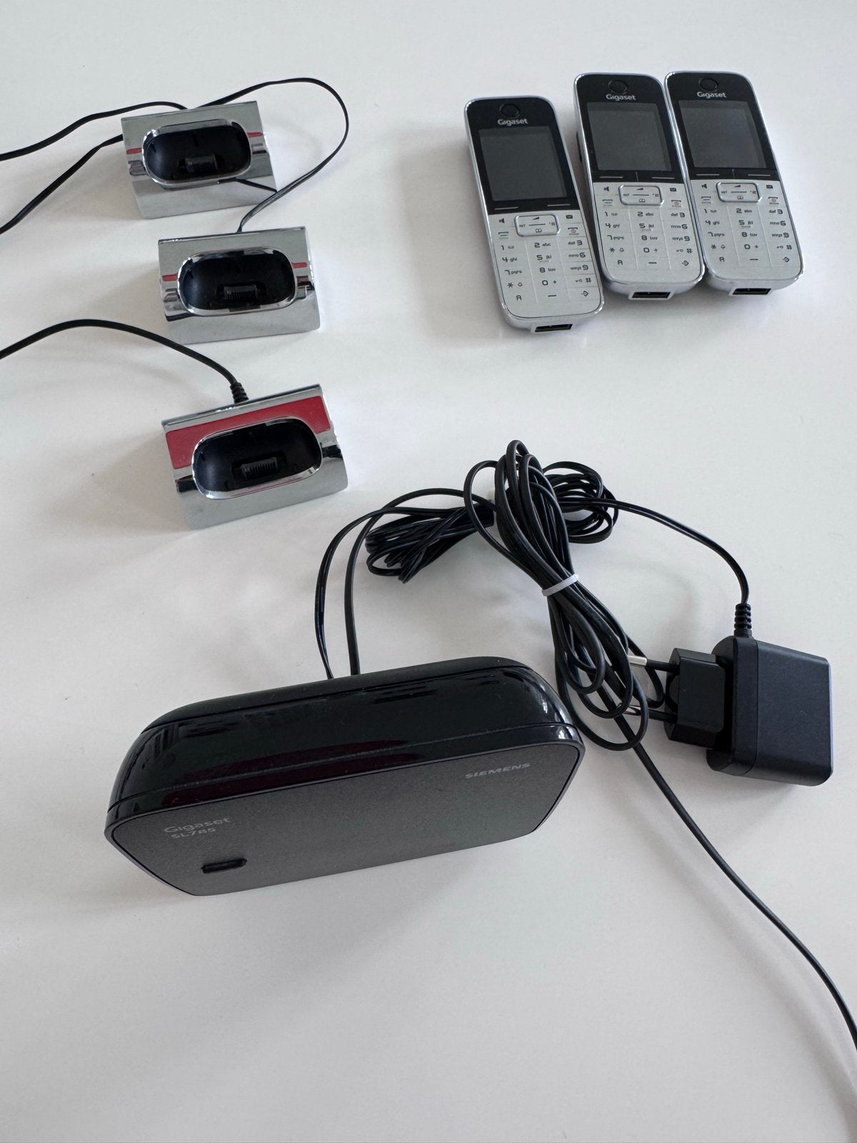 Gigaset SL785 met 4 SL78 H handsets en laders, Telecommunicatie, Vaste telefoons | Handsets en Draadloos, Ophalen, Gebruikt