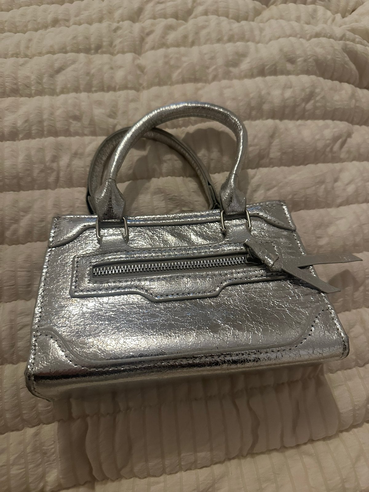 Klein zilver metallic handtasje - Glimmend en stijlvol, Ophalen of Verzenden, Gebruikt, Overige kleuren, Handtas