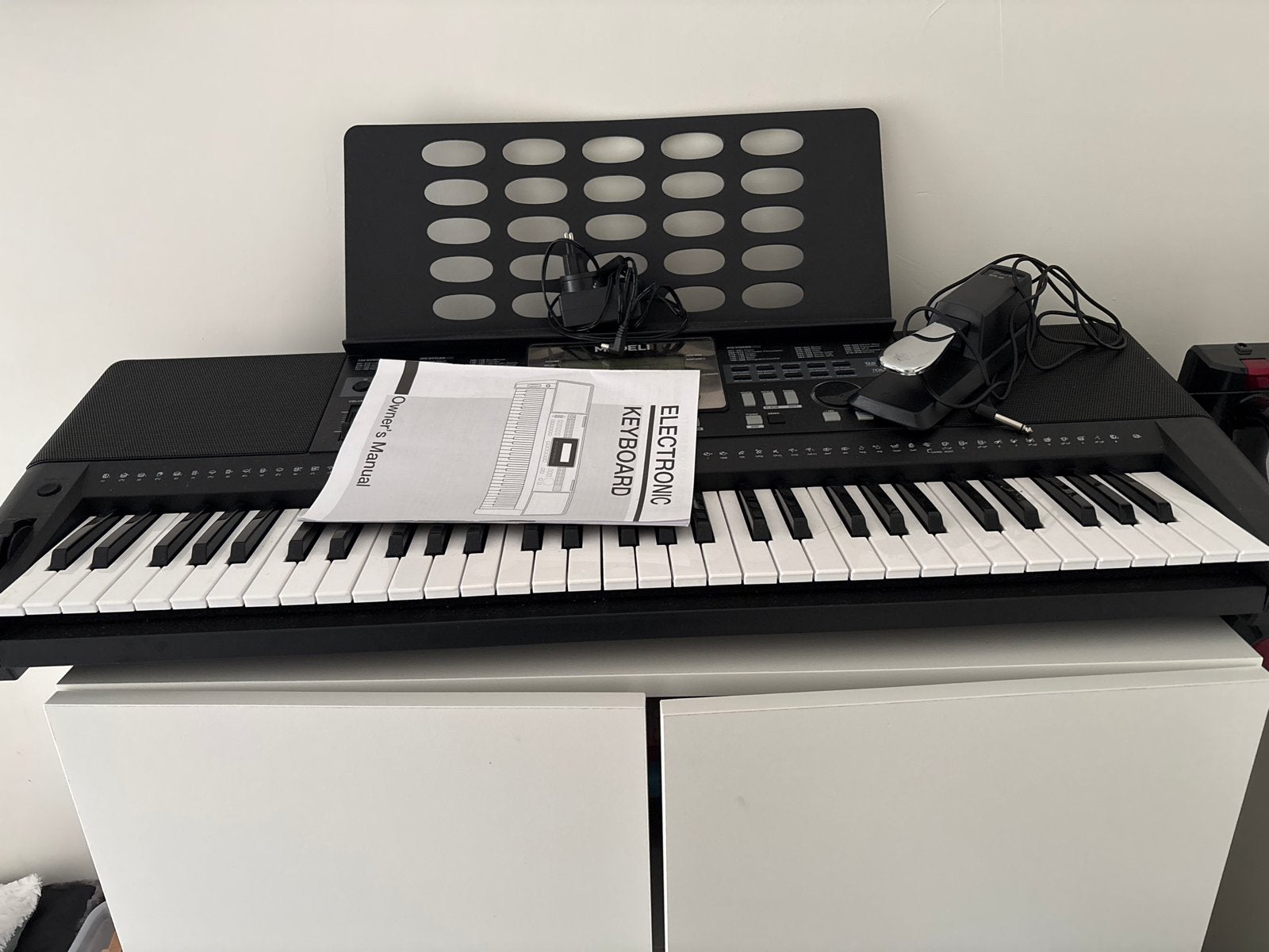Medeli A300 Elektronische keyboard, Ophalen, 61 toetsen, Nieuw, Met standaard