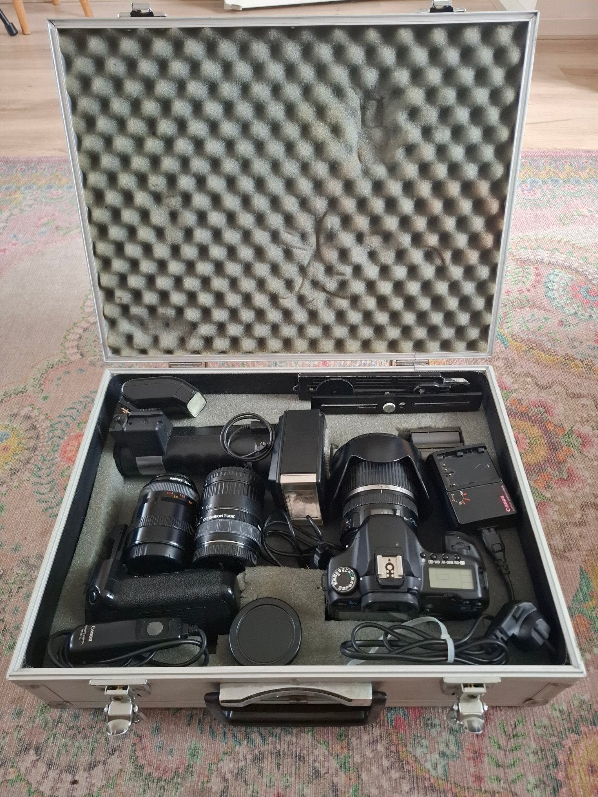 Canon EOS 40D Spiegelreflexcamera met accessoires, Audio, Tv en Foto, Ingebouwde flitser, Gebruikt, Spiegelreflex, Accu