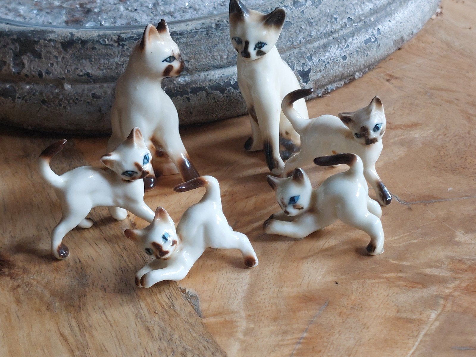 Set van 6 vintage Siamese kat beeldjes - Bone China, Ophalen of Verzenden, Zo goed als nieuw, Hond of Kat, Beeldje of Figuurtje