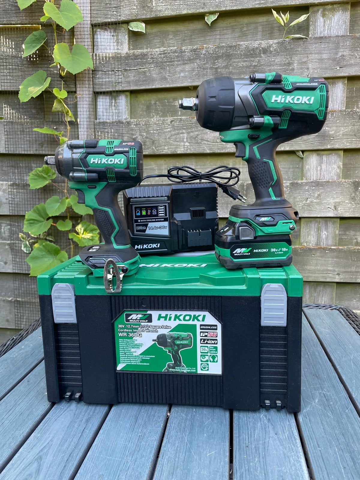 Hikoki slagmoersleutels, Ophalen, 600 watt of meer, Variabele snelheid, Overige typen