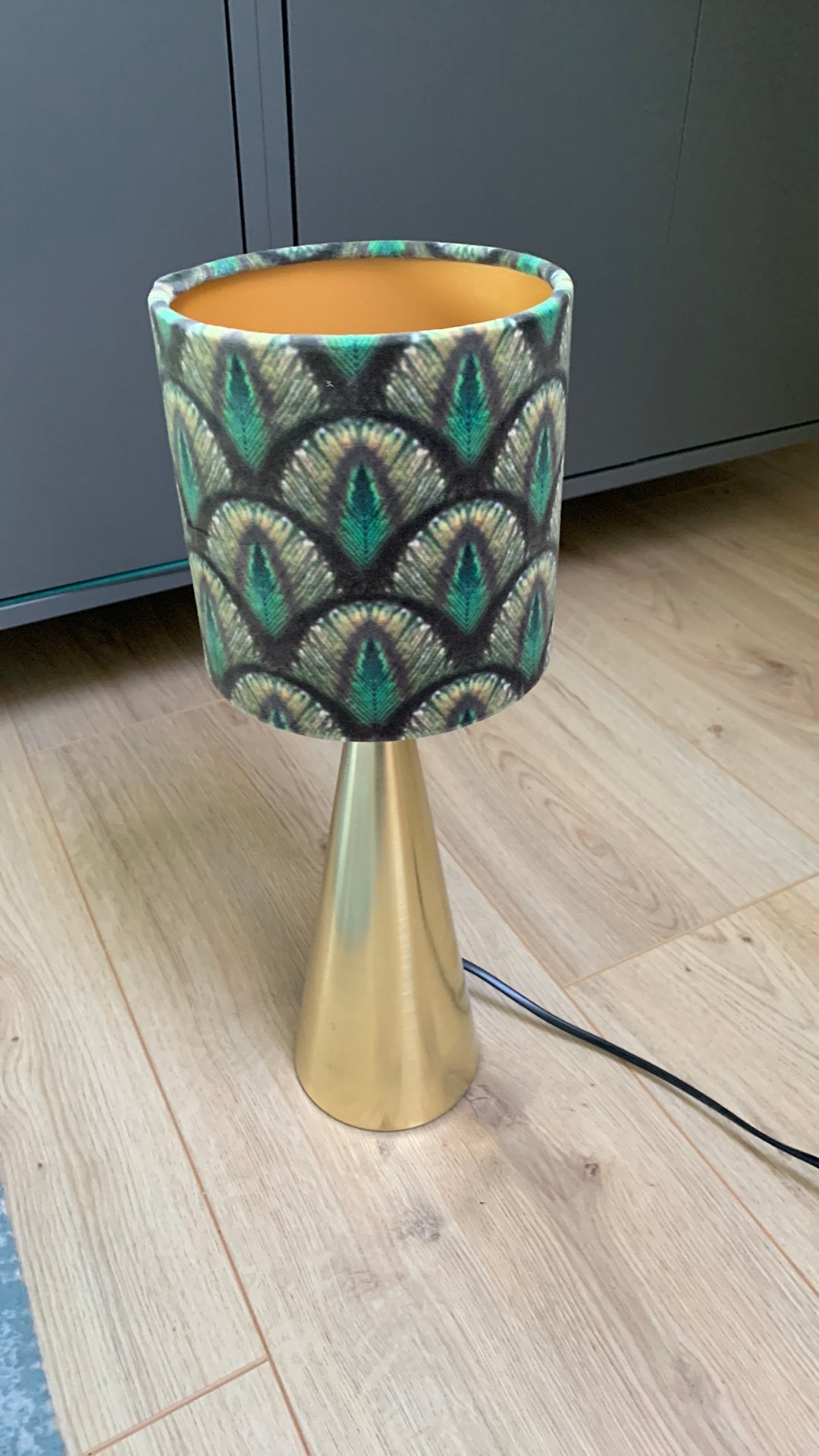 TEAB Gouden tafellamp met pauwen veren velvet lampenkap, Goud, Ophalen of Verzenden, Zo goed als nieuw