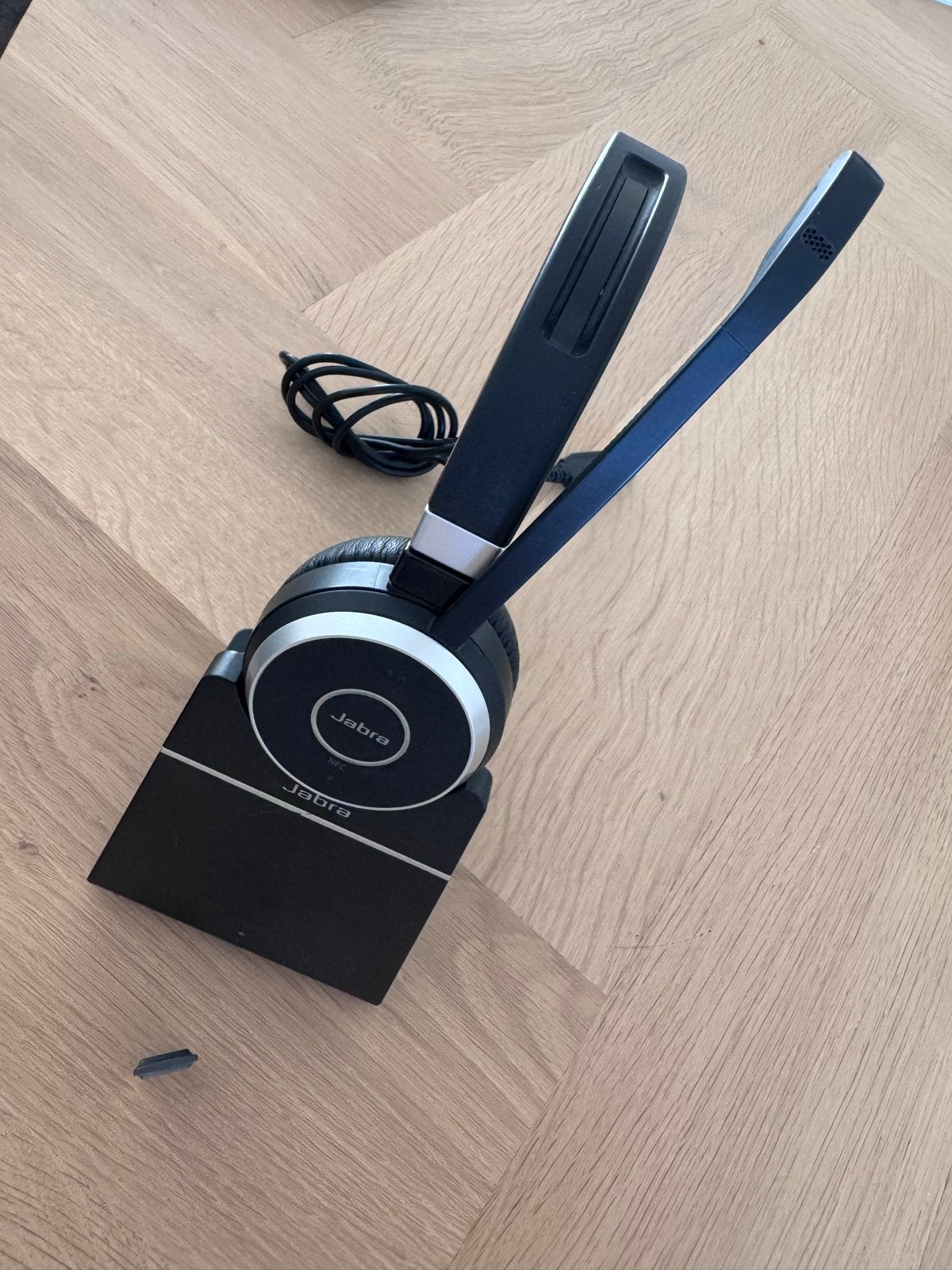 Jabra Evolve 65 MS Stereo Headset met Laadstation, Bluetooth, Ophalen of Verzenden, Zo goed als nieuw, Over-ear