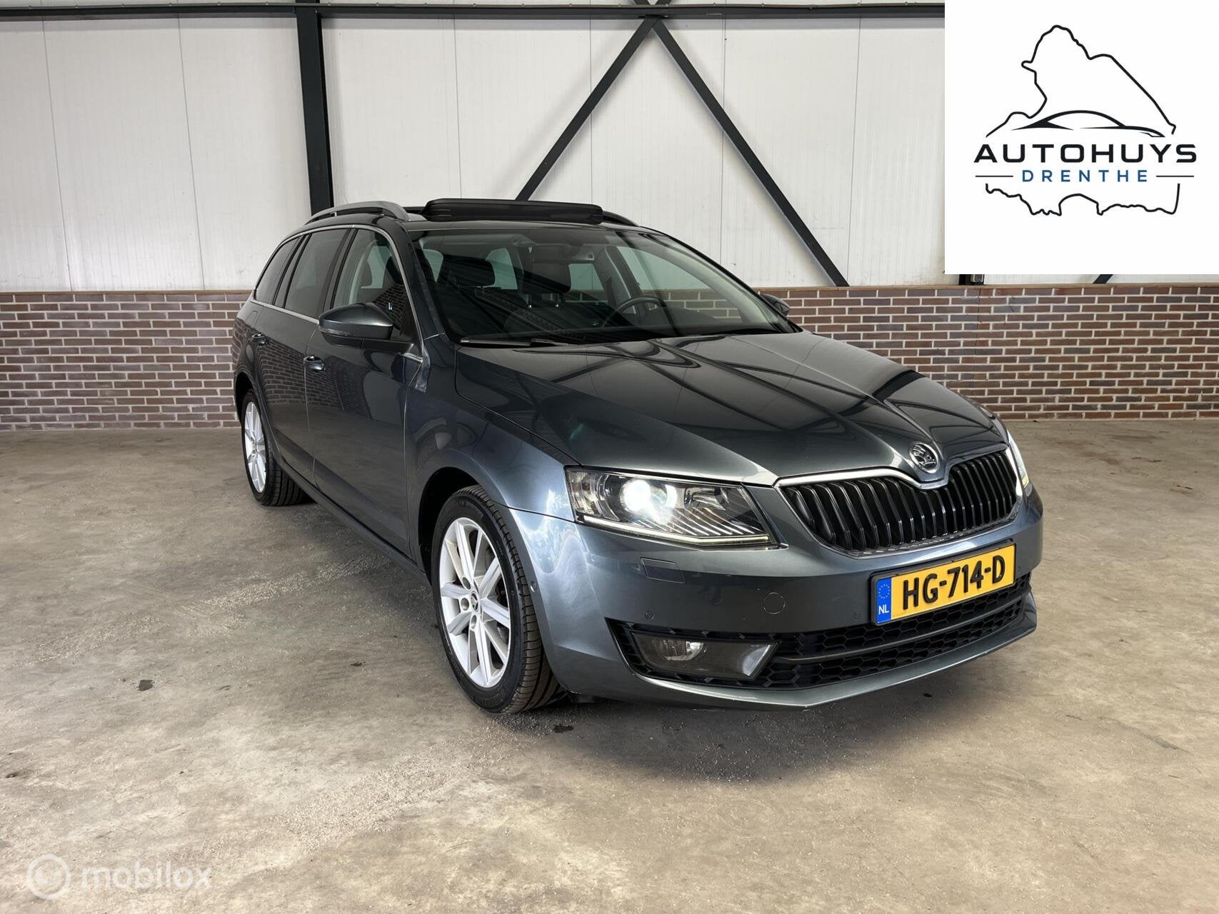 Skoda Octavia Combi 1.6 TDI Greentech Style Businessline PAN, Auto's, Skoda, Gebruikt, Euro 6, 4 cilinders, Origineel Nederlands