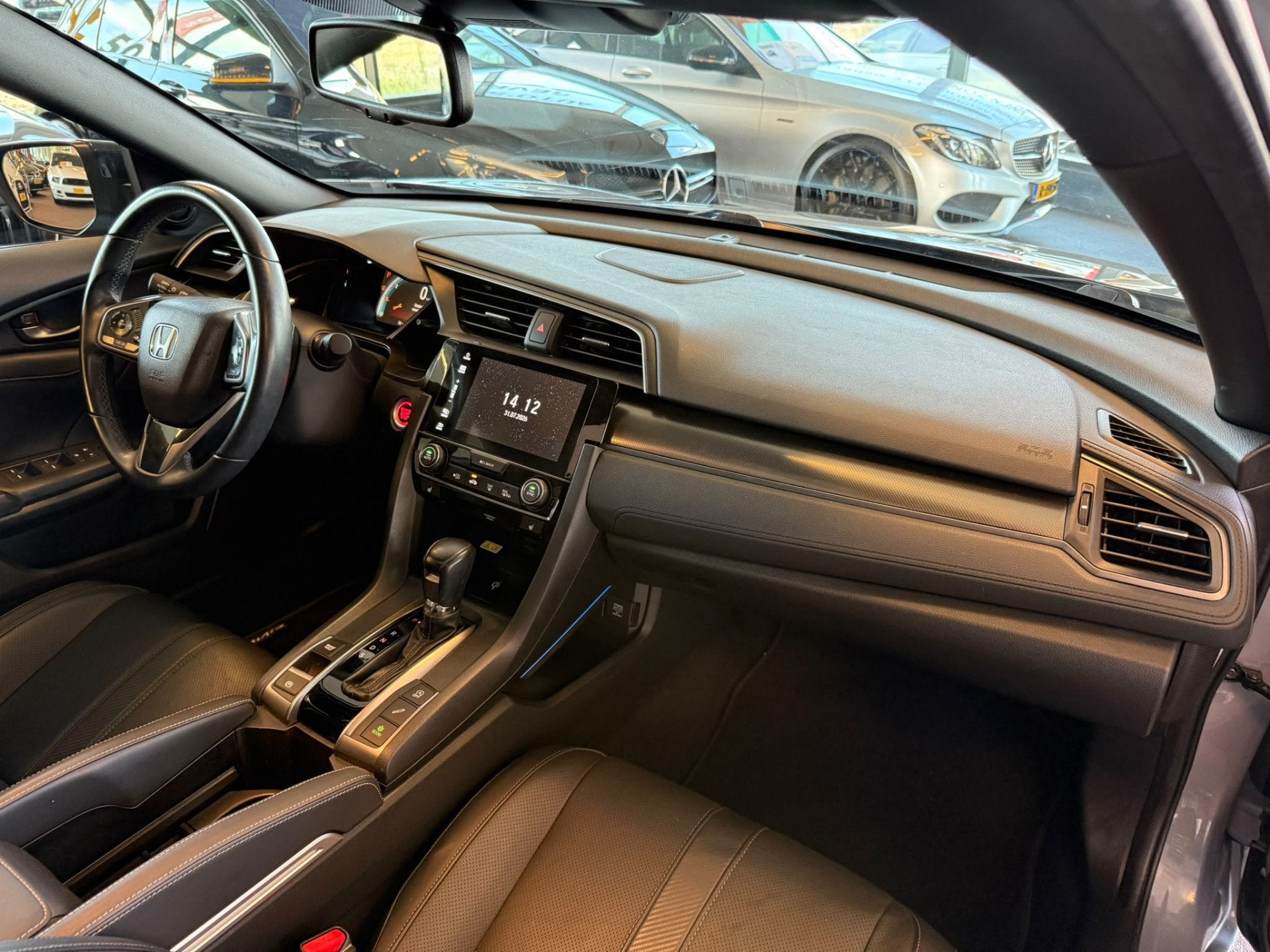 Honda Civic 1.0 i-VTEC Executive Automaat | Panoramadak | Le, Gebruikt, Met garantie (alle), 988 cc, Leder