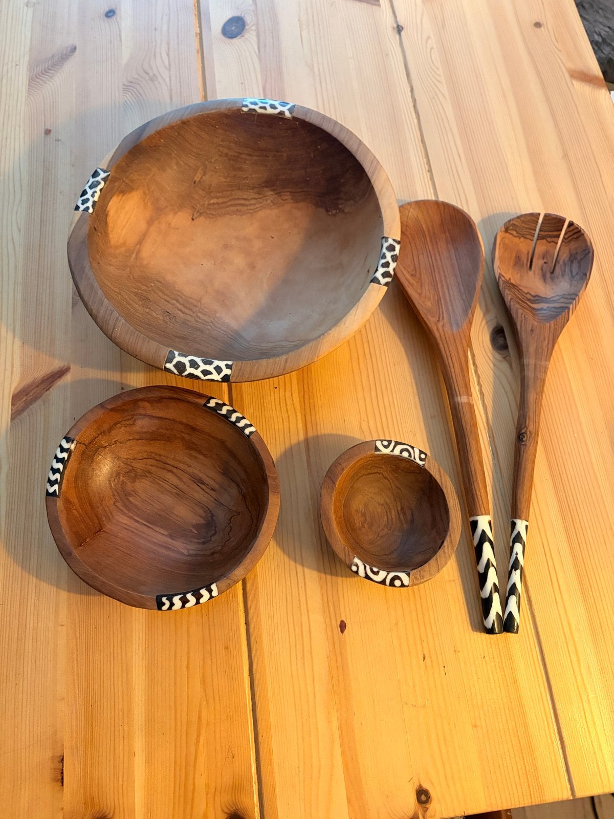 Handgemaakte houten saladeset uit Zuid-Afrika, Schaal, Nieuw, Ophalen of Verzenden, Handgemaakt